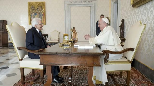 Mattarella al Papa, l'Italia è riconoscente