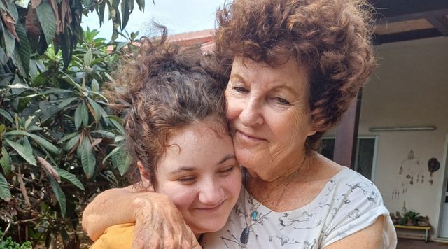 Noya Dan, la bimba israeliana fan di Harry Potter è morta abbracciata alla nonna al confine con Gaza