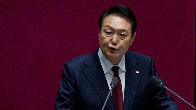 Impeached South Korean president Yoon Suk Yeol vows to fight against detention