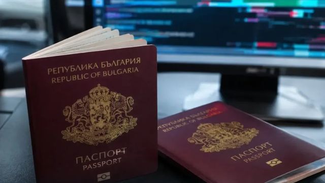 Временно спират издаването на български паспорти с 10-годишна валидност