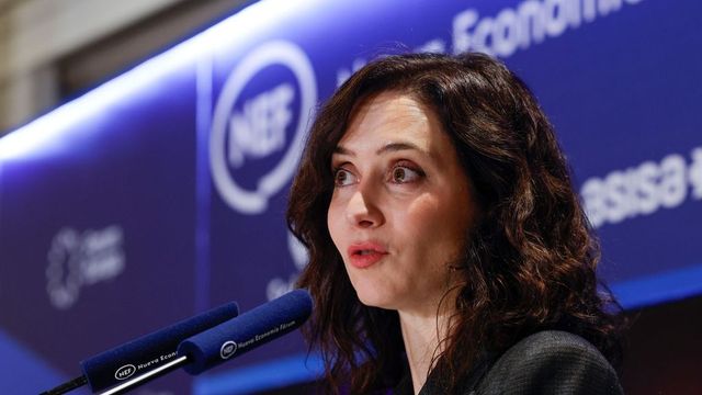 Ayuso anuncia una nueva rebaja de medio punto del IRPF