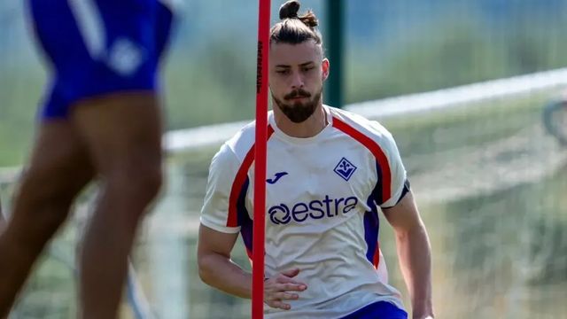 Cu Drăgușin titular, Fiorentina a fost umilită pe teren propriu, de Frosinone, noua echipă a lui Bîrligea, care a prins și el câteva minute