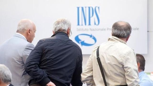 'Inps aggiorna criteri, 3 mesi in più dal 2027 per pensione'