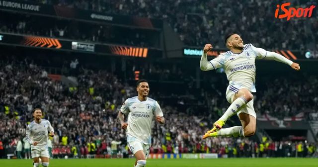ONLINE: Freiburg - Aston Villa, finále Evropské ligy, uspěje Emery popáté?