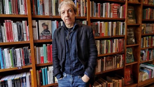 El mexicano David Toscana gana el Alfaguara de novela