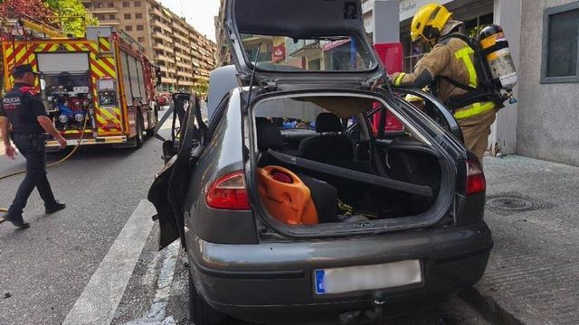 Cinco heridos tras la explosión de un vehículo en Lleida