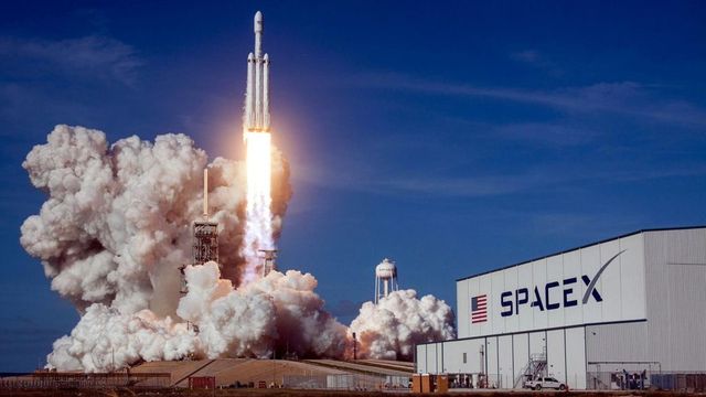 Astăzi SpaceX și NASA se pregătesc să mai scrie o pagină în istoria cuceririlor spațiale