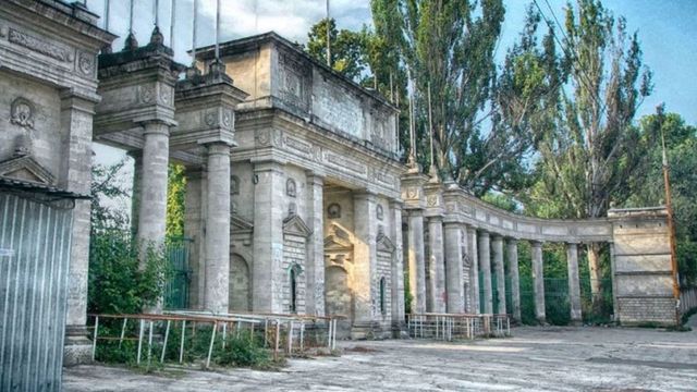 Moldova a finalizat etapa de eliberare a terenului pe care va fi construit noul sediu al Ambasadei SUA