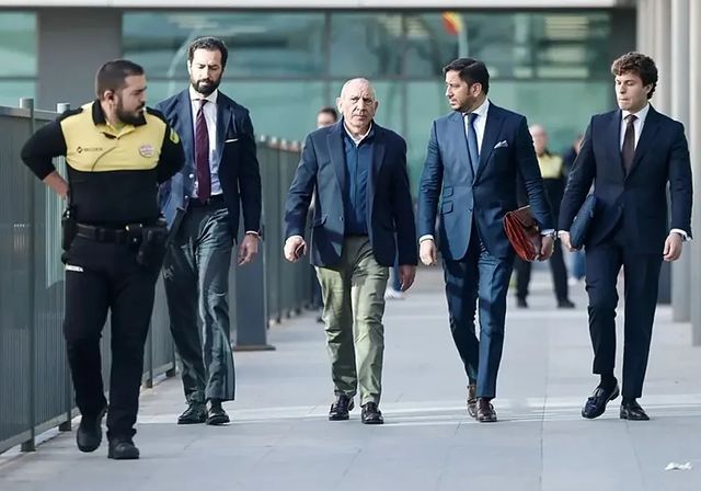 El exDAO carga contra el abogado de la víctima y pide al juez que le prohíba aparecer en televisión