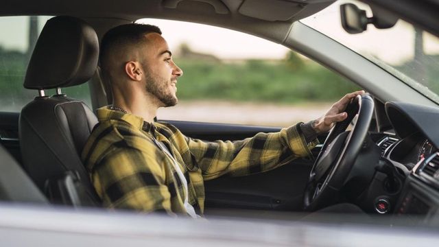 Primăria cheltuie peste 1,4 milioane de euro pentru modernizarea unor drumuri cu o lungime totală de 3,4 kilometri