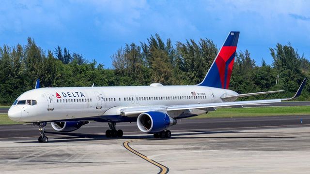 Doi angajați ai companiei aeriene Delta au murit, după ce o anvelopă a unui Boeing a explodat pe un aeroport din Atlanta