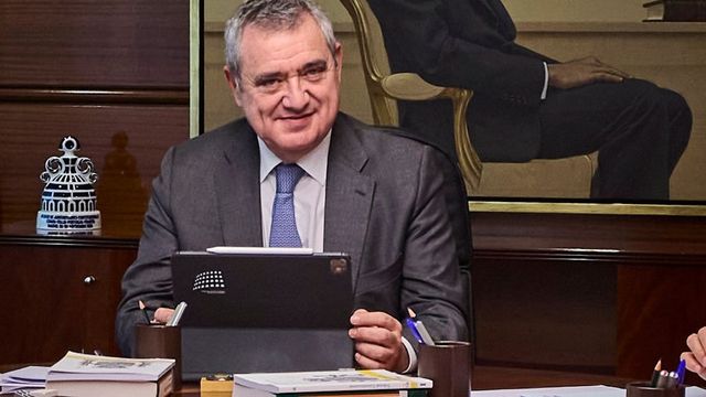 Ayuso recurre la exclusión del magistrado José María Macías de las deliberaciones del Constitucional sobre la ley de amnistía