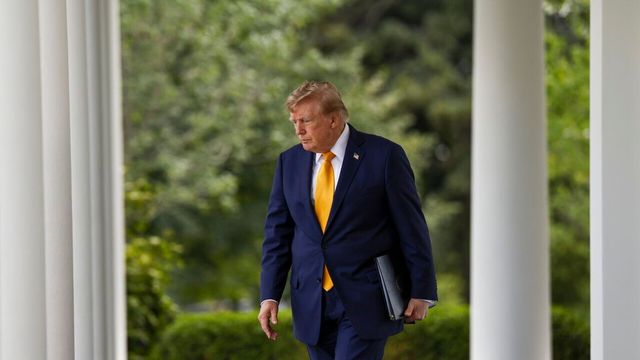 La Corte Suprema dà ragione a Trump, 'può limitare il voto per posta'