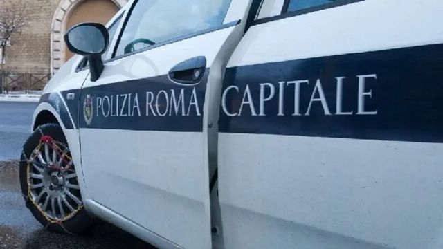 Roma, scontro con bus Atac: muore automobilista