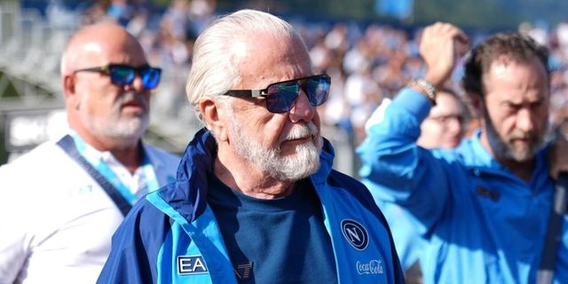 Centenario del Napoli, bagno di folla per De Laurentiis