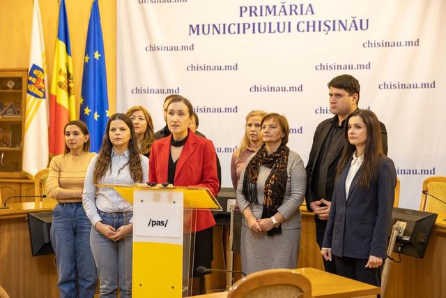 Fracțiunea PAS din consiliul municipal solicită convocarea în ședință extraordinară, cu privire la salariile profesorilor din Chișinău