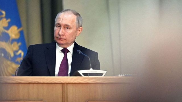 Soud v Haagu vydal zatykač na Putina