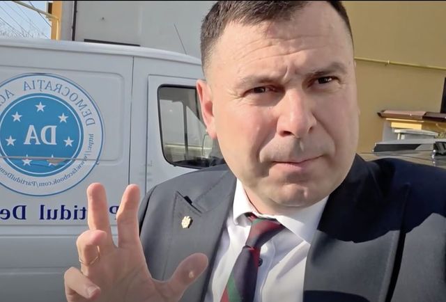 Poliția confirmă atacul asupra deputatului Vasile Costiuc. Doi tineri au fost reținuți pentru 72 de ore