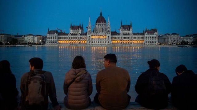 Még ötven centit emelkedik Budapesten a Duna szombat estig – frissül