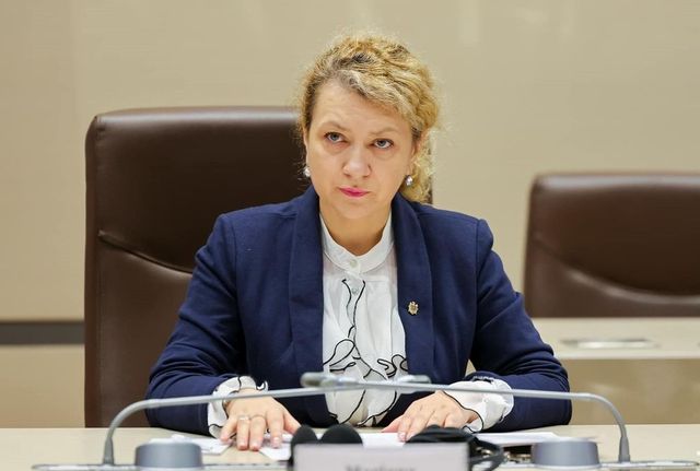 Fosta deputată PAS, Mariana Lucrețeanu, părăsește formațiunea