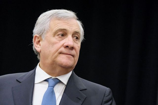 Caso Cospito, il ministro Tajani ha ricevuto minacce di morte in una lettera