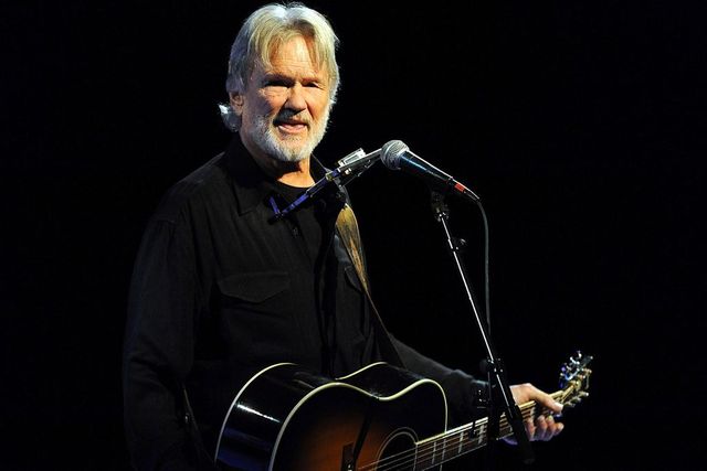 Morto a 88 anni Kris Kristofferson, artista country e attore