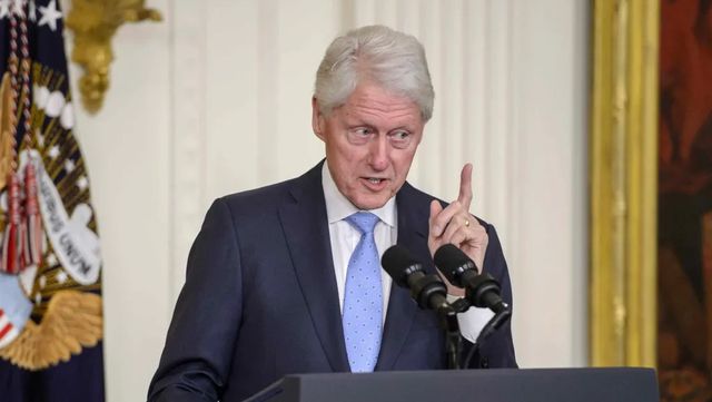 Bill Clinton regretă că a convins Ucraina, în 1994, să renunțe la armele nucleare. „Mă simt groaznic”