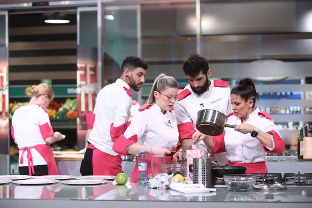 Battle-ul decisiv la Chefi la cuțite: diseară se stabilesc semifinaliștii sezonului 13 al show-ului culinar