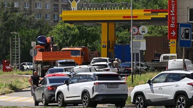 Русия може да разреши производството и вноса на гориво с по-ниско качество заради кризата с доставките