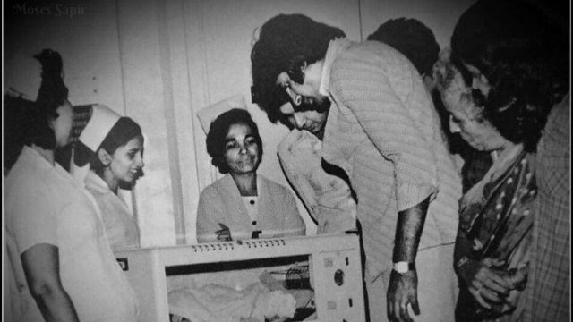 Amitabh Bachchan shares unseen picture from the day son Abhishek was born