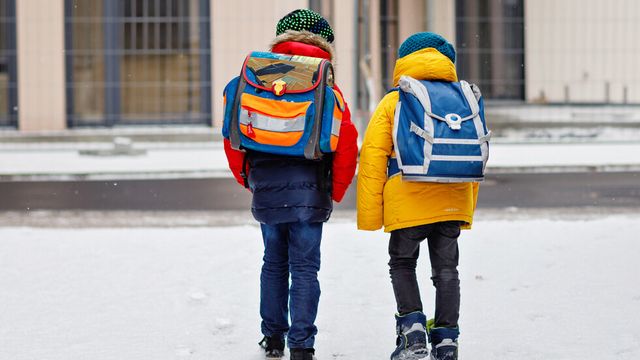 Утре ще е неучебен ден в четири общини в Русе заради поледиците