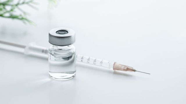 Необявени 119 флакона ботулинов токсин са открити в турски шофьор