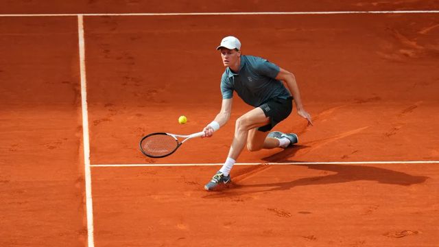 Sinner aplasta a Zverev y se estrena en Madrid