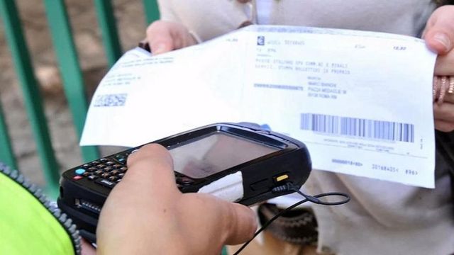 Poste, utile nel primo semestre a 1 miliardo