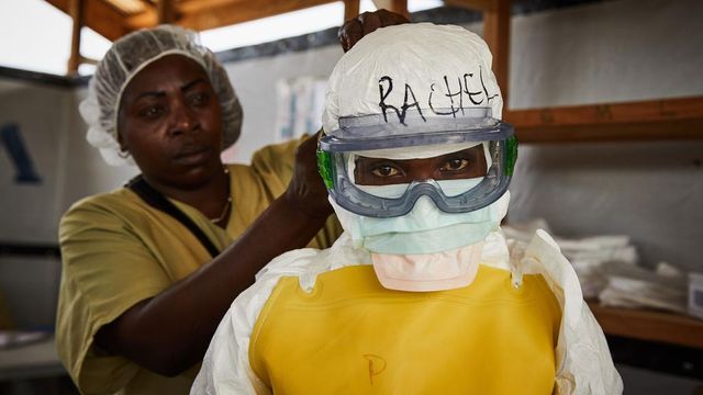 El Ministerio de Sanidad activa un protocolo por el brote de ébola en Congo y Uganda