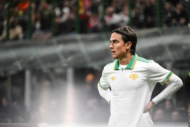 Il Milan batte la Roma 1-0, Dybala spreca un rigore