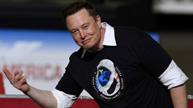 Elon Musk promite 45 de milioane de dolari pe lună pentru alegerea lui Trump