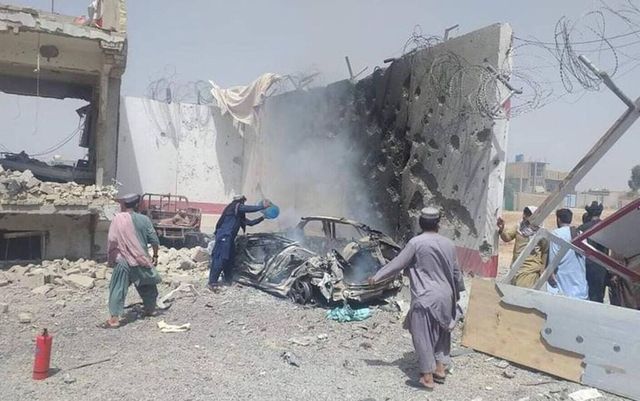 Cel puțin 50 de persoane ucise, după un atac cu bombă asupra unei moschee din Afganistan