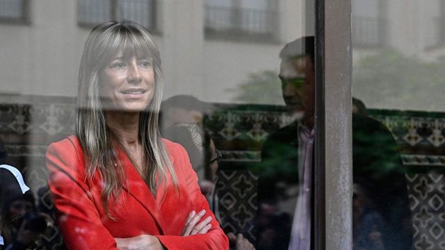 Indagine per corruzione sulla moglie del premier spagnolo Pedro Sanchez