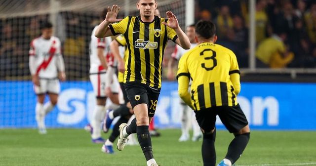 Răzvan Marin a marcat pentru AEK, dar Rayo Vallecano s-a calificat în semifinalele Conference League