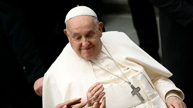 Pope Francis hurts his arm after falling for the 2nd time in just over a month