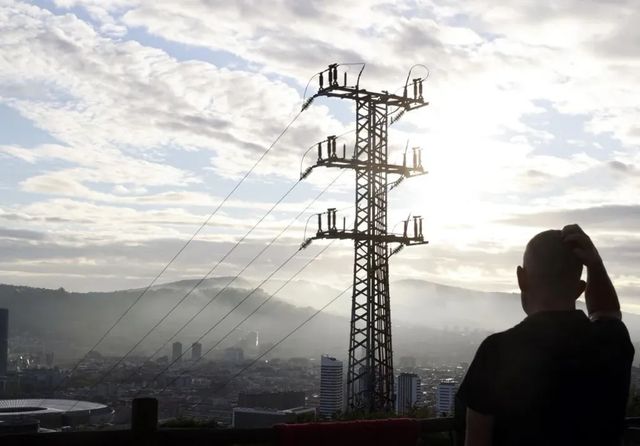 El 83,4% de los nudos de distribución de red eléctrica están saturados, impidiendo conectar nueva demanda