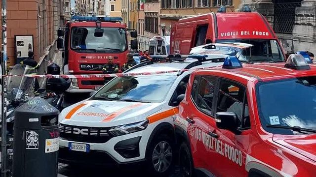 Roma, evacuato hotel Barberini: 4 persone intossicate