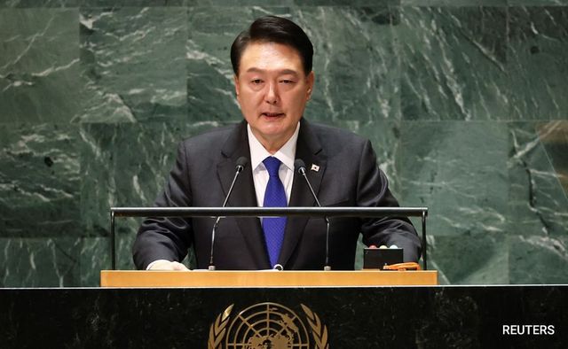 South Korean leader Yoon Suk Yeol warns Russia against weapons collaboration with North Korea