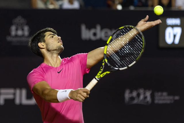 Vicecampionul olimpic Carlos Alcaraz, eliminat de un olandez aflat pe locul 74 mondial