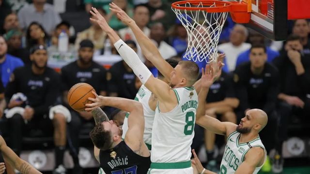 Unos Celtics intratables no dan opción a Doncic y sus Mavericks