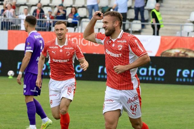 Dinamo a anunțat prelungirea contractului lui George Pușcaș