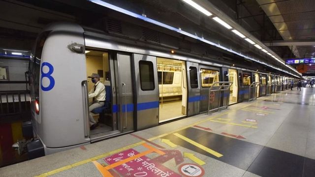 New Year 2025: Delhi Metro announces revised timings at Rajiv Chowk station