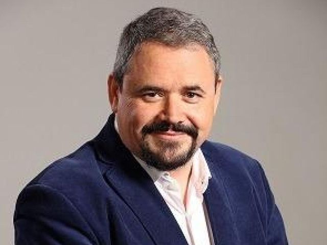 Sánchez cesa de forma fulminante a Antonio Hernández, mano derecha de Salazar en Moncloa