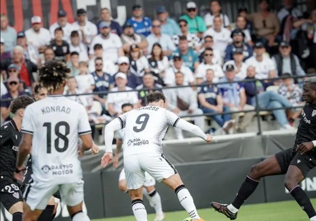 Suspendido el Ceuta-Almería por la muerte de un aficionado